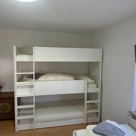 7 Residenz Vor Den Toren Muenchensstilvoller Komfort Fuer Gruppen Bis 19 Personen Eg *